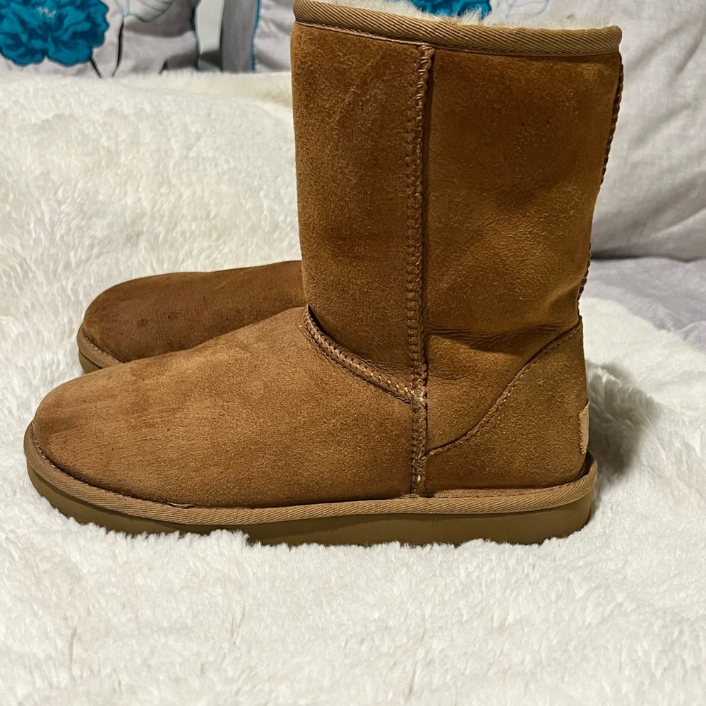 Ugg boots chestnut brown